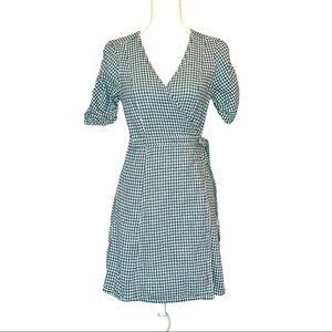 MADEWELL | Gingham Shirred Sleeve Wrap Dress